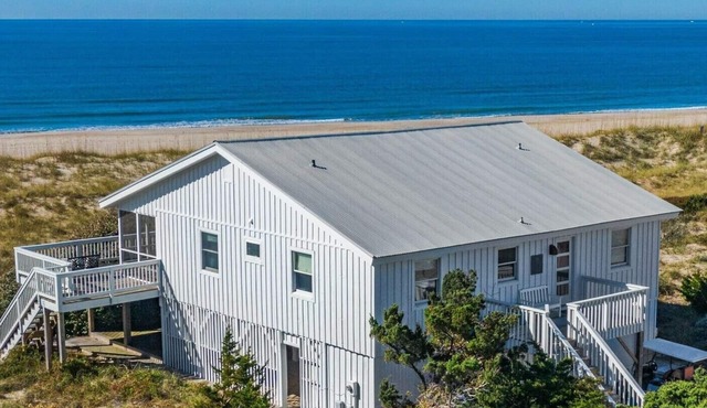 Beachfront Oasis a Classic Carolina cottage Striking Ocean Views Pet Friendly
