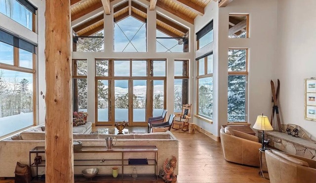 Beautiful home with views in Anchorage