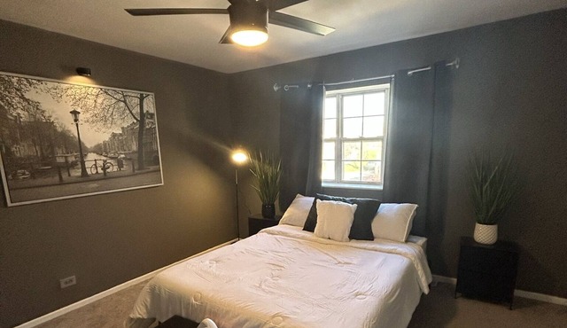 Beautiful modern townhouse awaiting your stay!
