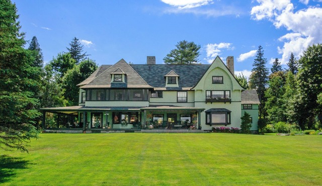 Bide-A-While, Bar Harbor - In-town 4-acre waterfront estate