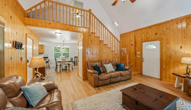 BIG-3BR/3BA+HotTub+Game Room+FirePit+Great Location in Mentone