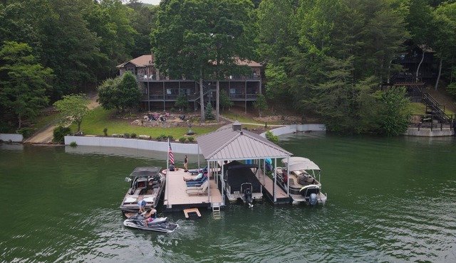 Blue Ridge Lakeside Chateau - Blue Ridge