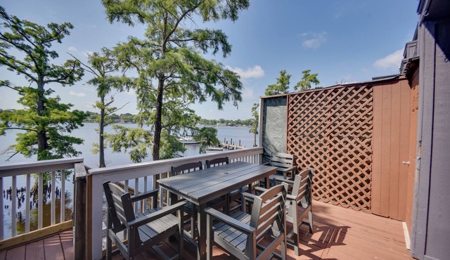 Boat & Fish: Waterfront Gem on Pasquotank River!