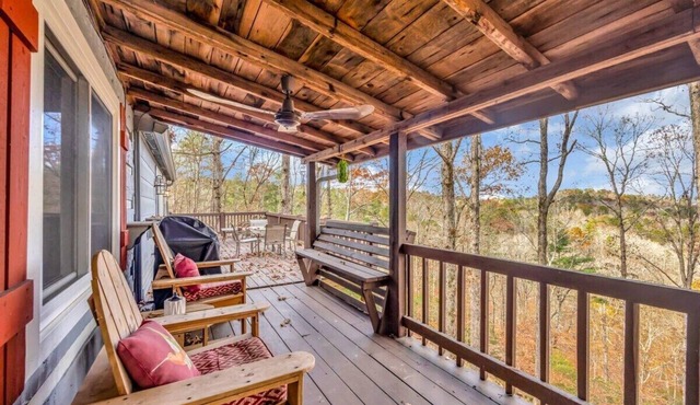 Buck Valley Retreat-Hot Tub,Fire Pit,Pool Table