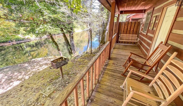Cabin #1 - Riverfront w/Large Deck, Back Yard and more!