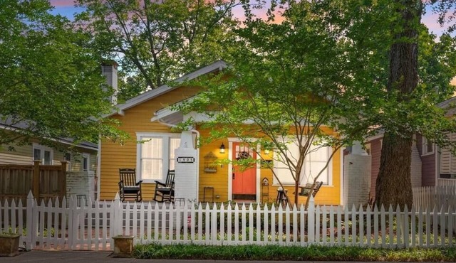 Carolina Cottage at Carolina Pl
