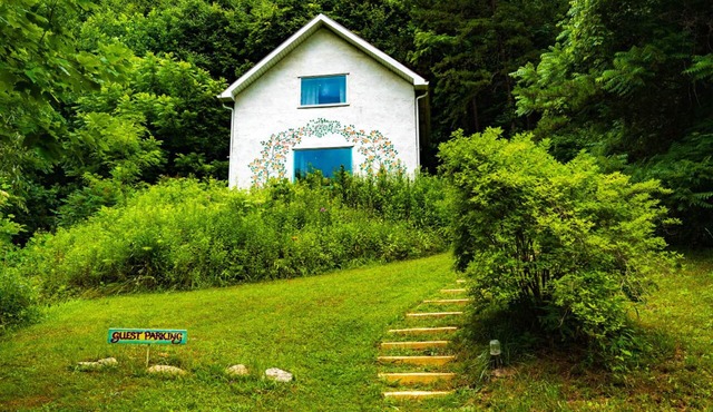 Celebrate Summer in a Romantic Fairytale Country Cottage with Views and Falls!