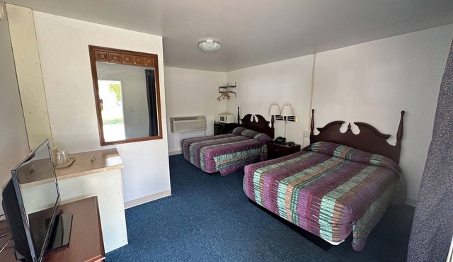 Charming 1-bedroom Lodge room with AC in Four Oaks in Four Oaks