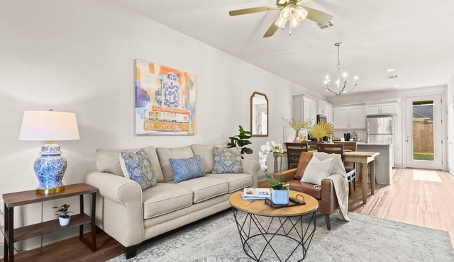 Charming 2-bedroom townhome in peaceful Watson 2 Bedroom 2.5 bath in Denham Springs