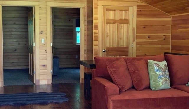 Charming 2-bedroom apartment above garage in Island Falls.