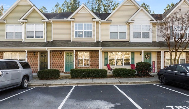 Cheerful Abode in Raleigh
