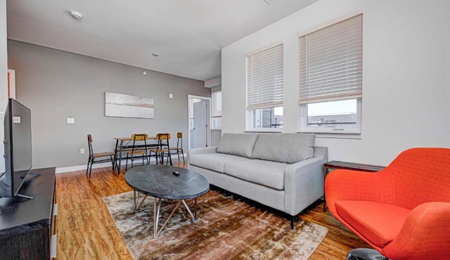 Chic Modern 2bedroom Apartment by Stay Gia in Indianapolis
