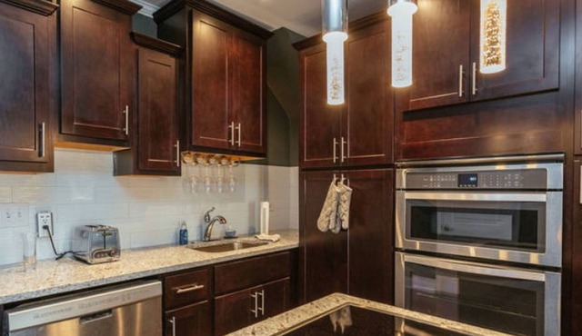 Chicago’s Dickens Place flat. Beautiful 2bed trendy, In the heart of Chicago in Chicago
