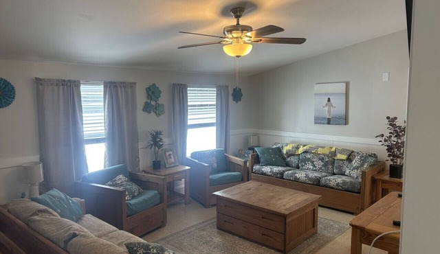 Clean Renovated 5BR Home | Ideal for Work Crews