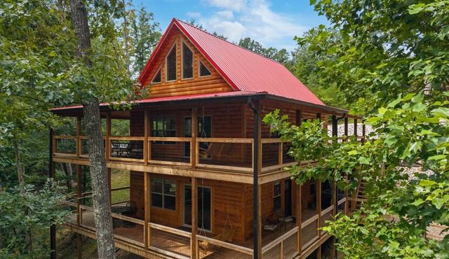 Cliffview Resort Lakefront 4BR, 3BTH- No Smoking/Pets. Fishing Dock, Game Rm. in Campton