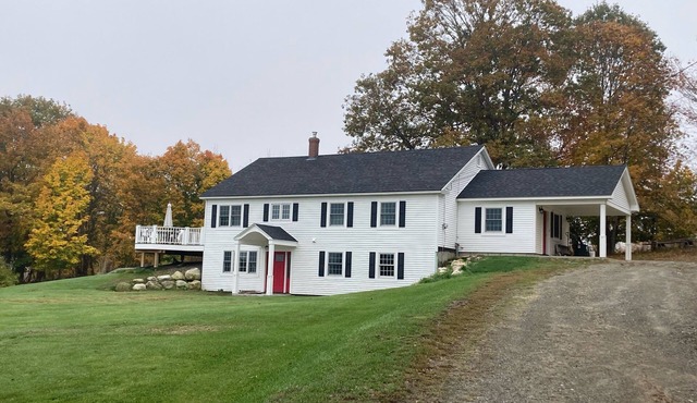 Comfortable Home close to Belfast in Morrill