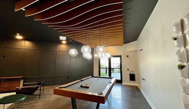 Cozy 1BR Near Museums | Free Parking, GYM, +W/D
