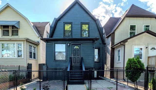 Cozy 2 Bed Apt - Midway Airport in Chicago