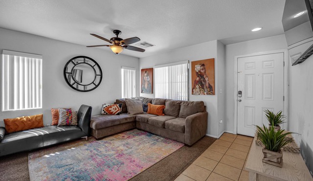 Cozy and Relaxing 3 bedrooms Las Vegas Vacation Home