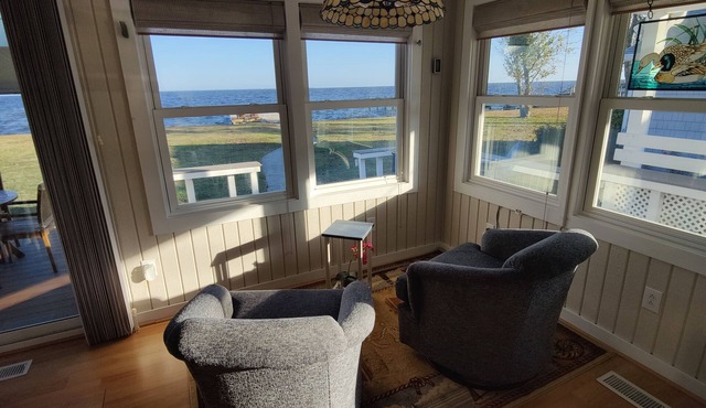 Da Rivah cottage along Bulls Bay