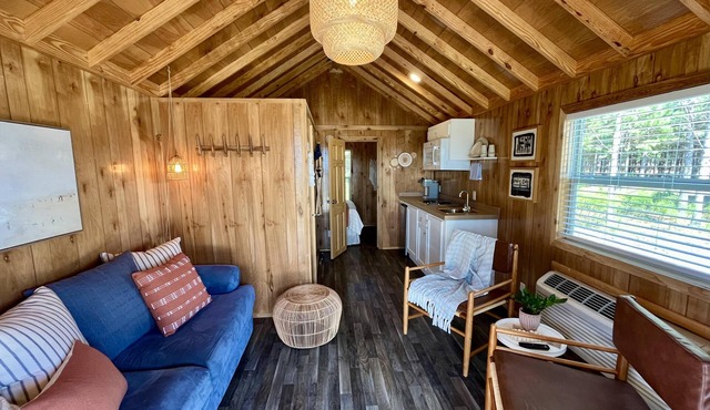 Deluxe Private Bedroom Cabin - Private Bedroom Cabin