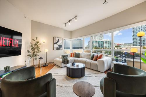 Downtown Elite Stay- Steps from Gaslamp & Petco Park