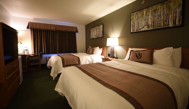Draft Horse Inn and Suites