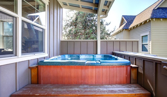 Eagle Crest Desert Sky Retreat - HOT TUB, Dogs OK in Redmond
