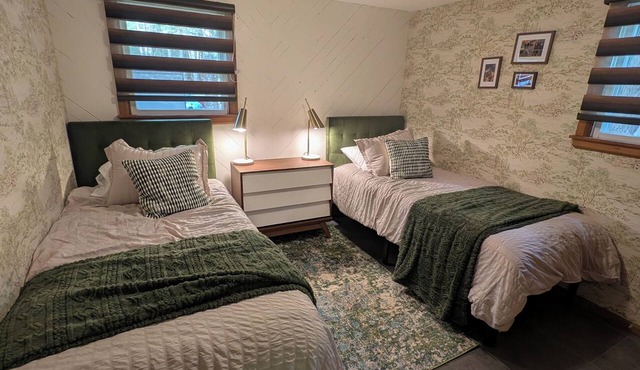 Escape to Retro Charm on Whites Pond