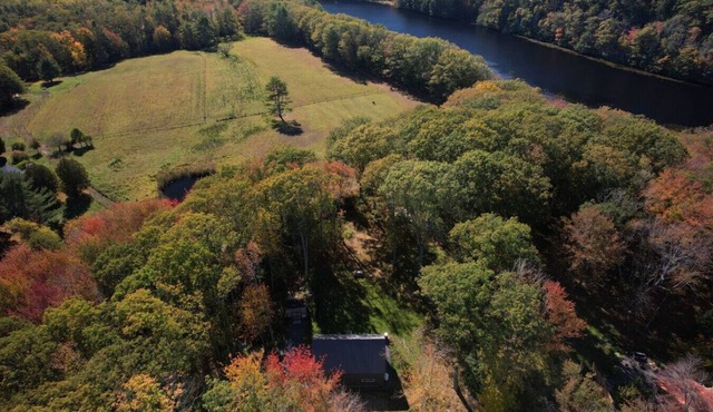 Experience this stylish and unique stay just 8 minutes from Boothbay Harbor.