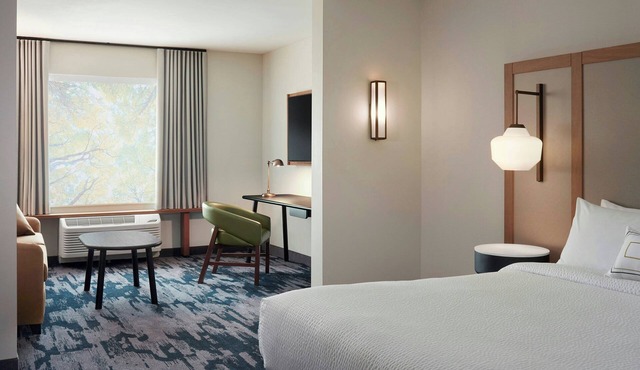 Fairfield by Marriott Inn & Suites Davenport