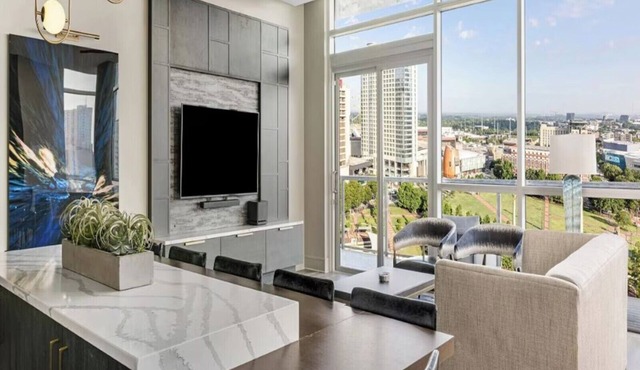 FIFA Luxury 1BR Pres Suite – Walk to Stadium – Parking – Sleeps 4