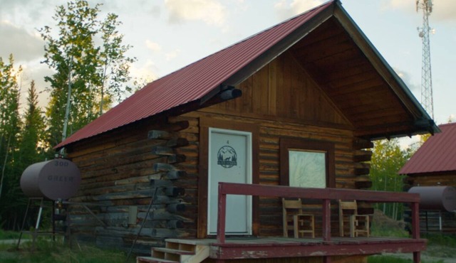 Fox Furrow — Rustic Cabin with Sauna
