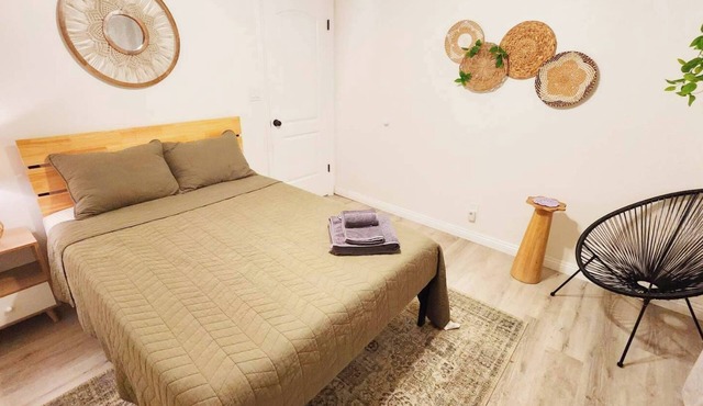 Fully Furnished 4BR Near Pearl Harbor