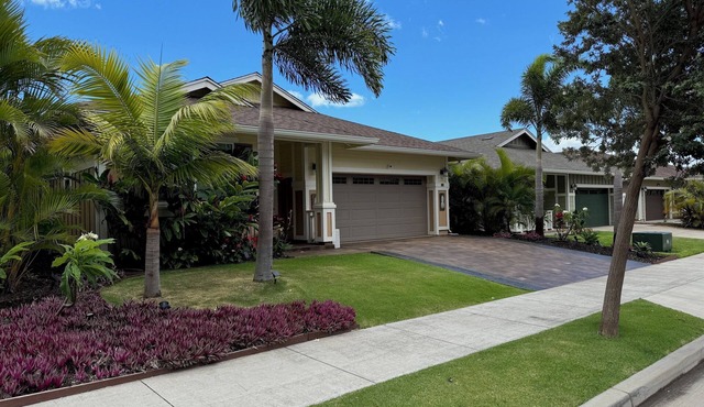 Gorgeous Ocean View 3BR 2BA Home, Wailuku, 6 Mo. Min priced below vacation rates
