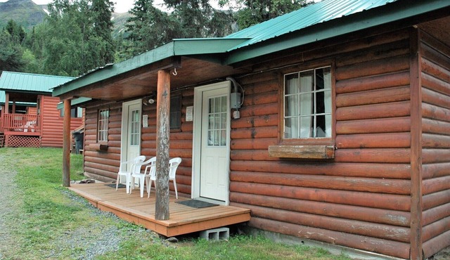 Gwin's Lodge Willow Cabin #5