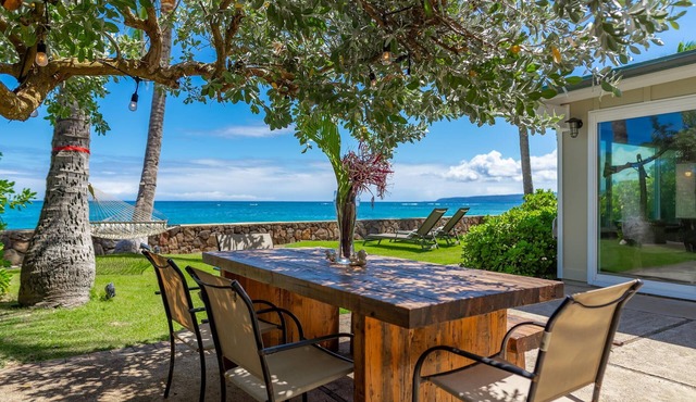 Hale Oka Nunu: Oceanfront Private, Spacious Paradise North Shore Home w/Hot Tub