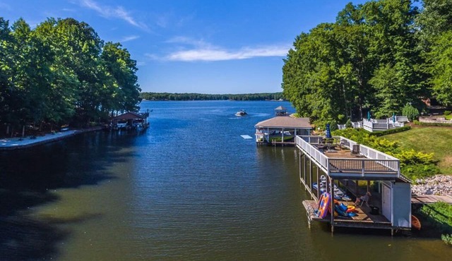 Harper’s Hideaway Lake Gaston Retreat