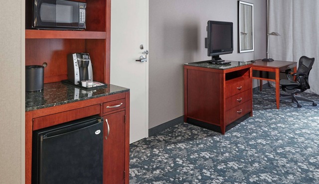 Hilton Garden Inn Lake Forest Mettawa