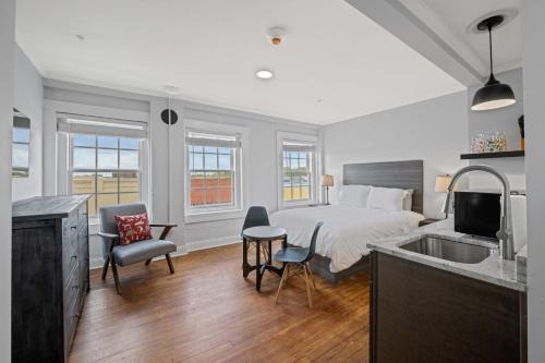 Historic Elegance Loft in Downtown Conway in Conway