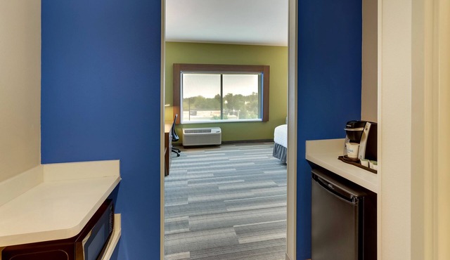 Holiday Inn Express Wilmington Porters Neck by IHG