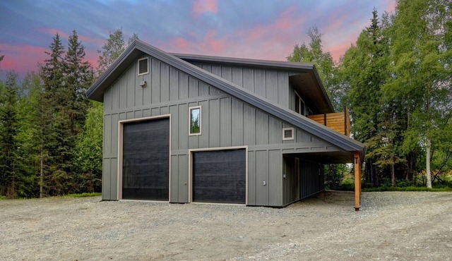 Home Away From Home: 2-bedroom apartment in superb Anchorage with WiFi
