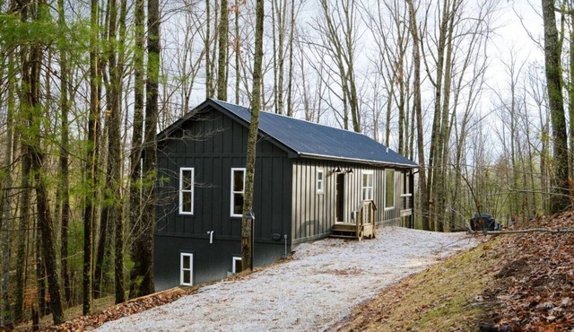 Honeysuckle Bridge- Hot Tub, Firepit, Private Hiking, Sandstone Arch in Campton