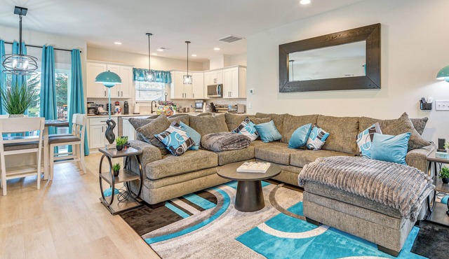 Hot Tub + Fire Pit: Home Near Dtwn Little River!