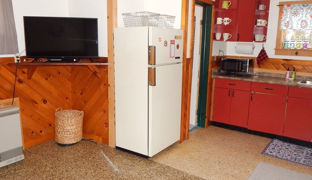 Hyde Park Hideaway: A cabin in the heart of Northern Vermont's ski resort in Hyde Park