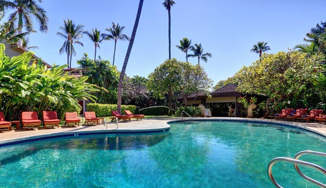 In the Heart of Lahaina w/ AC, Garden View, shared pools, Aina Nalu B105 Studio