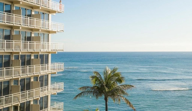 Kaimana Beach Hotel