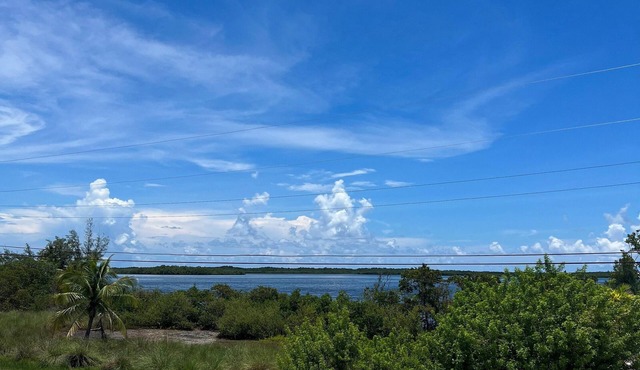Key Largo, Paradise! Single family second floor home with gorgeous views. in Key Largo