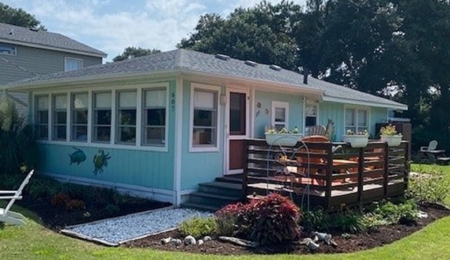 Kill Devil Hills Bungalow in Kill Devil Hills