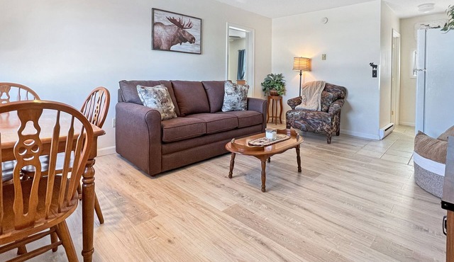 Kineo View Suite (Direct Access to Moosehead Lake)